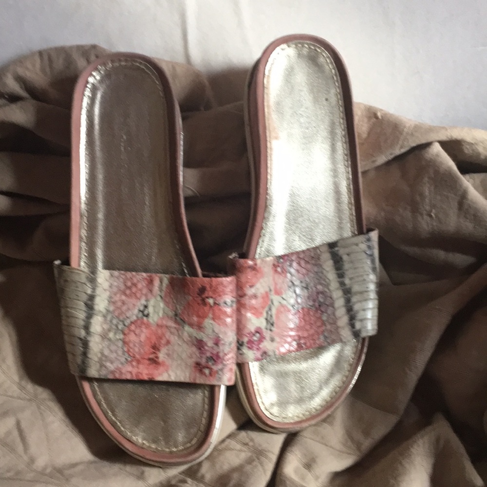 Donald Pliner floral sandals